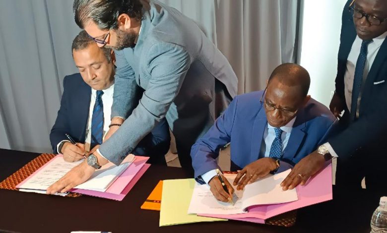 Photo of African Development Bank and West African Monetary Union Capital Markets Authority sign grant agreement for development of regional financial markets.  |  African Development Bank