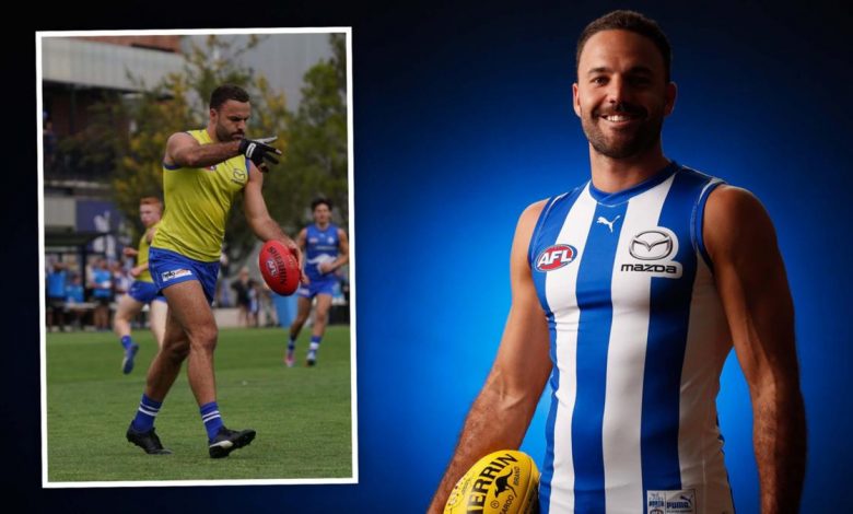 Photo of Former Fremantle Docker Griffin Logue impresses at North Melbourne’s intra club as Darcy Tucker sits out