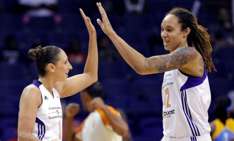 Photo of WNBA’s all-time top scorer Taurasi returns