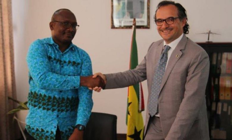 Photo of Sao Tome and Principe: African Development Bank Signs $3.2M Loan Agreement to Upgrade National Switch Payment System |  African Development Bank