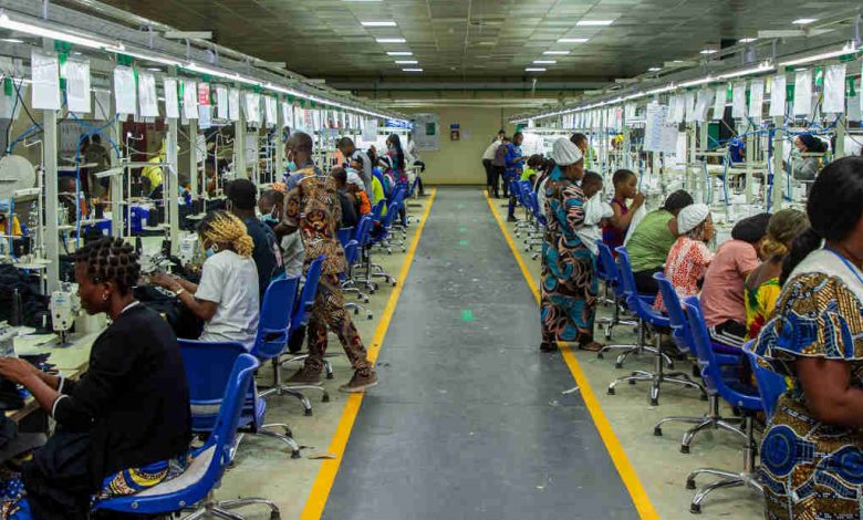 Photo of The government of Benin and the African Development Bank organize a visit to the textile park in the Glo-Djigbé industrial zone for the benefit of actors in the textile value chain |  African Development Bank