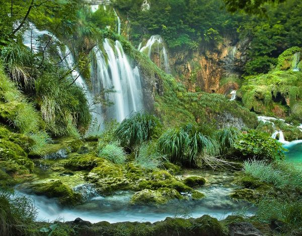 Photo of The story behind the waterfalls of Plitvice Lakes

 /  2023-05-20 15:06:27 