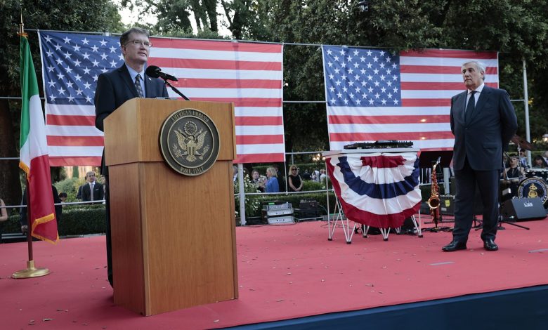 Photo of Chargé d’Affaires Shawn Crowley celebrates Independence Day 2023 at Villa Taverna