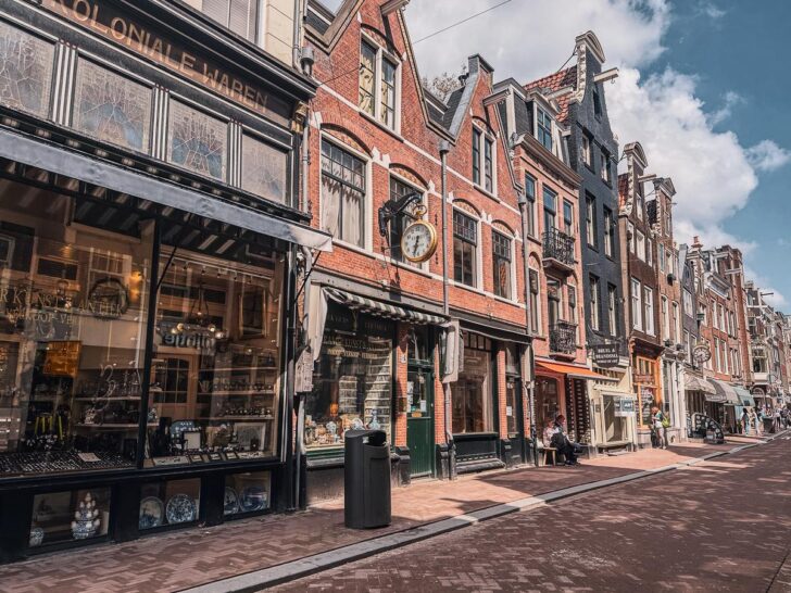 Nieuwe Spiegelstraat, Amsterdam: Iconic Dutch architecture and antique shops in the historic canal belt